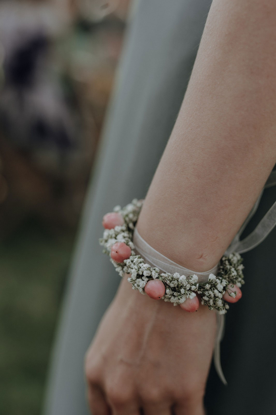 Blumenarmband für Brautjungfern oder Trauzeugen